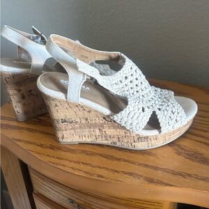 Sonoma Women's Tan Wedge Sandals